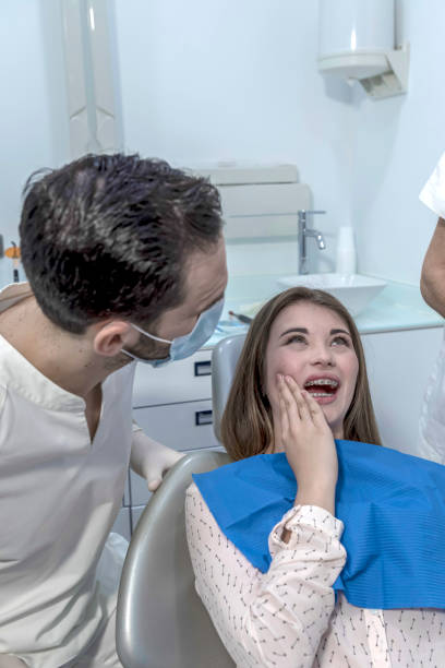 Best Emergency Dentist for Knocked-Out Tooth in Farngton Hills, MI