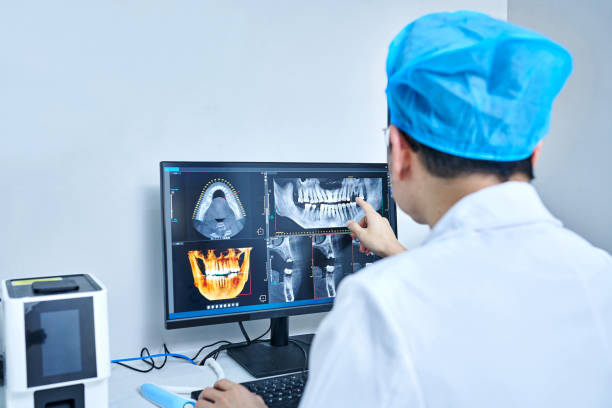Best Emergency Dentist for Knocked-Out Tooth in Farngton Hills, MI